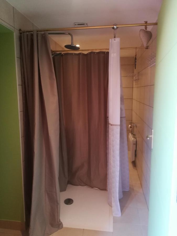 Appartement Avec Jacuzzi Hammam Sauna Privatise Au Rez De Chaussee Ds Maison A Voglans A 2 Kilometres Du Lac Du Bourget En Savoie Entre Chambery Et Aix Les Bains Cure Thermale Номер фото
