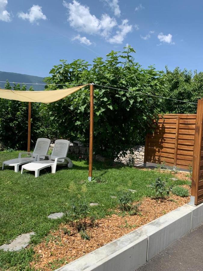 Appartement Avec Jacuzzi Hammam Sauna Privatise Au Rez De Chaussee Ds Maison A Voglans A 2 Kilometres Du Lac Du Bourget En Savoie Entre Chambery Et Aix Les Bains Cure Thermale Экстерьер фото